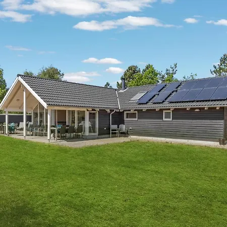 Pet Friendly In With Sauna Feriehus Ålbæk